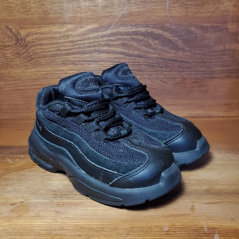 Nike Little Air Max 95 Low. Sz 8C - Picture 2 of 7